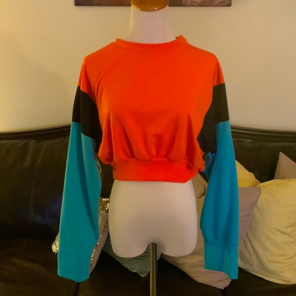 ✨ RETRO ✨ COLOR BLOCK “80’s style CROP SWEATSHIRT - Picture 1 of 5